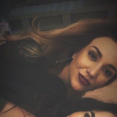 KendraBurr's profile picture. idk