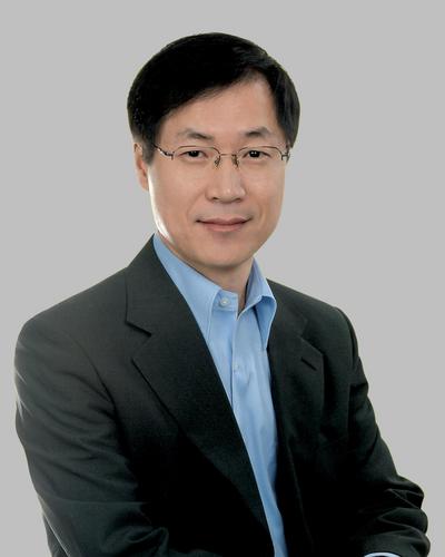 제8대 경기도 도의원/ 신학자/ 조직신학 전공/ 추락하는 한국교회 저자/ 벌거벗은 성서 저자/ 우주의 진화와 하느님 저자/ 세계사를 뒤흔든 신의지문 저자