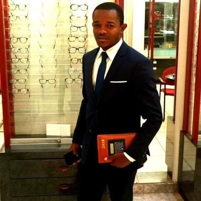 ongoua's profile picture. Homme d'affaires gabonais.
Ingénieur en Electronique, Automatique et Informatique Industrielle.
Agent de joueurs FIFA & Manager d'artistes.