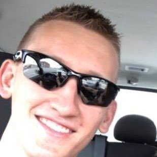 EvanSmith_1994's profile picture. 