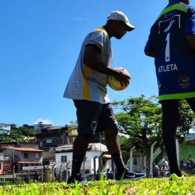 Treinador de Goleiros
Ed. Física 5/8📚🏋🏿‍♂️
Parceiro: @goalkeepdevelop  ⚽
Filiado a ABTG- Associação Brasileira de Treinadores de Goleiro⚽
instagram - @iGrD_