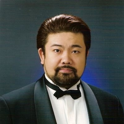 演奏会企画運営、演奏依頼、声楽レッスン、ボイストレーニング、合唱指導などなんでもご相談ください。