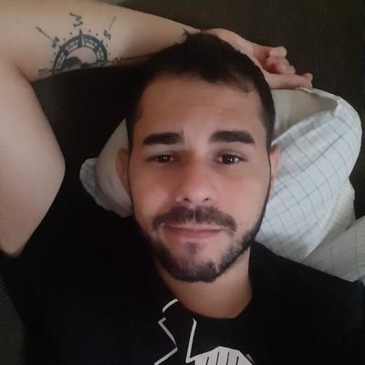Mineiro 🐄🌽 | Capricórnio ♑| 28 Anos🔱
Técnico em Segurança do Trabalho ⛑
Futuro Contador 📈📊📌