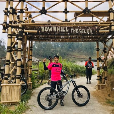 zenesindrayana's profile picture. mountain biking for fun