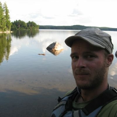 Torontonian, cyclist, outdoor enthusiast, coffee lover, public policy professional, amateur crayfish hunter.
Views and typos are my own.