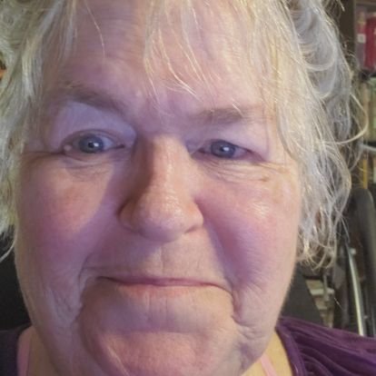 LindaLEEKINCAI2's profile picture. married..4 sons..2 cats..retired..age 72