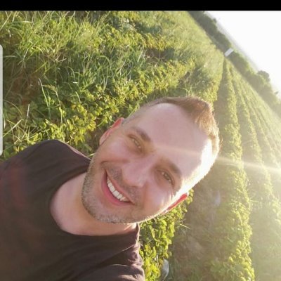 EmreScienceTchr's profile picture. 