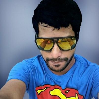 VivekSiva13's profile picture. 