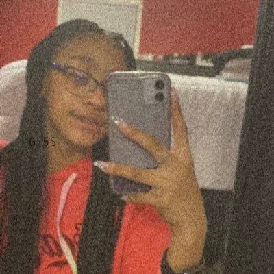 • basketball5life💍🏀 • lpms 🖖🏽💚 • Athlete 🏀•