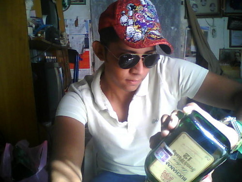 hombre calmado, tolerante y tranquilo.......