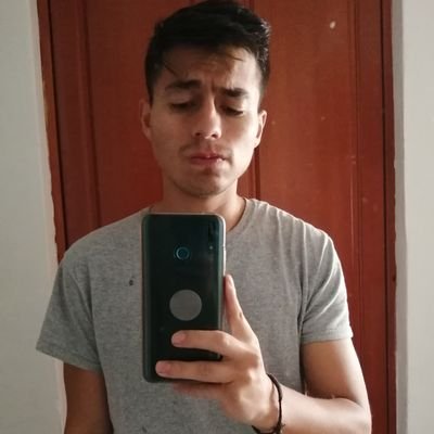 ivantiago316's profile picture. Abogado PUCE