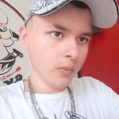 Amante Del Fútbol, Baloncesto, Boxeó, Tenis, Ciclismo, Fórmula 1, Béisbol, F Sala, Moto, F Americano, Hockey S Hielo..
Vivi cada día como si fuera el último