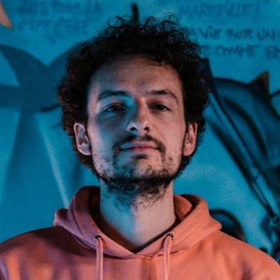 Co-founder Flair Studio
Ex-Graphic Designer @OM_Officiel https://t.co/Y5LGFrAkQ9 https://t.co/0xEs9F5KDN