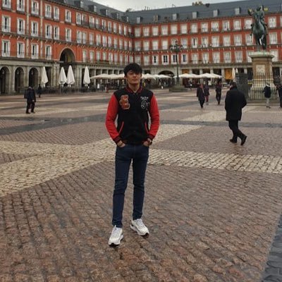 Htain17's profile picture. Live life