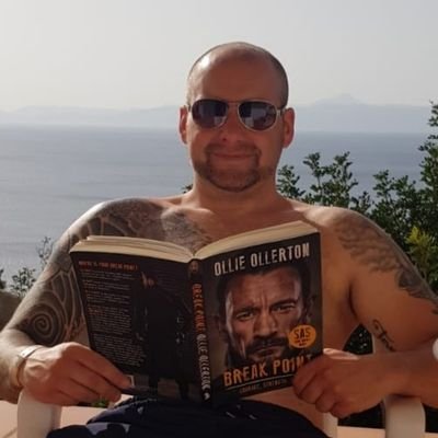 abused blue light taxi driver #999 #MND cymruambyth 🏴