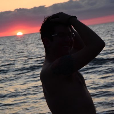 montesnas's profile picture. Be brave and keep smiling. - Saint Theresa of Calcutta | Name is: Montes Anthony S Nicholas