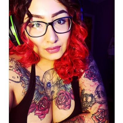 Twitch Streamer! 
Follow: https://t.co/xbO9uUd2Z3

I'm new to gaming and want to share with you my progress!


Come hang out with me ♥️💋