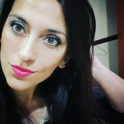 naiarutxa's profile picture. Hoy voy a cerrar los ojos... para ver como cambia mi vida! :)