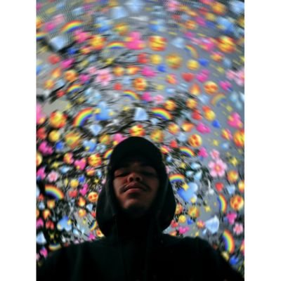 mhmdtaufikshn1's profile picture. Ingin adalah angan. 
Puisi adalah delusi.