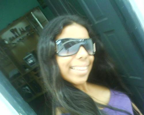 loverspamellah's profile picture. a garota viciada em guns n`roses e invejada por todos!