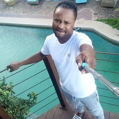 Vhutshilo asitshikolo tshine muthu ari ufeila adovholola kilasi