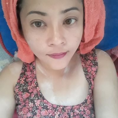 a6SIMProB02Ae2t's profile picture. 