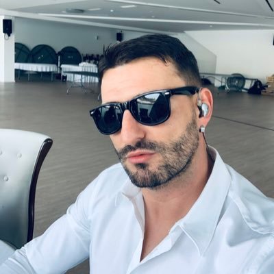 bojancreative's profile picture. 