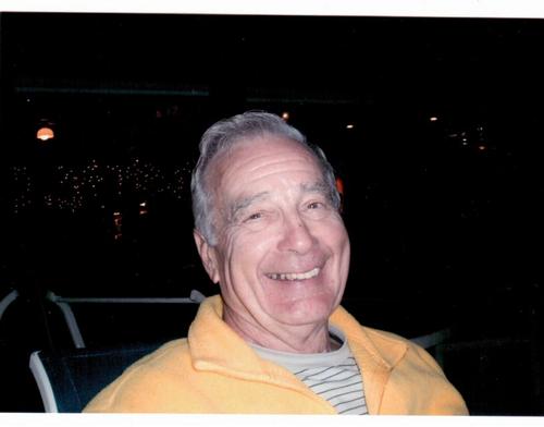 tweethep's profile picture. Another patriotic American who wants to help take back America.  Internet Marketer...Former pharmaceutical manufacturer.