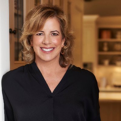 Luxury Estates Director, Flanagan Jones Group, @Compass - Pacific Palisades. Former 🎬 marketing exec. Mother and wife. DRE# 02096223