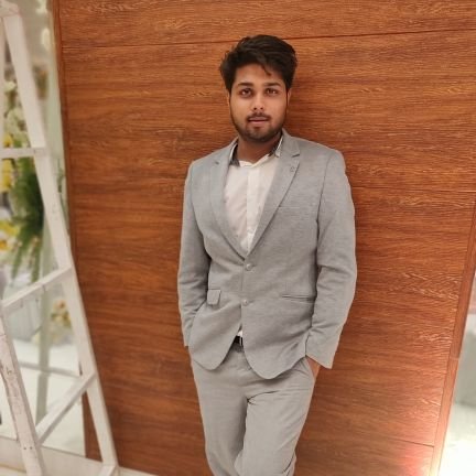 banthia_rishav's profile picture. 