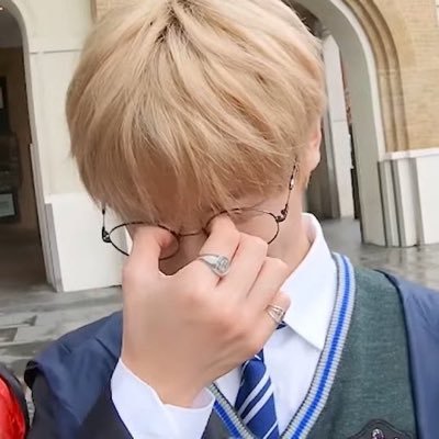 overmolib's profile picture. 191111 맘찍으로 마음을 표현하는 편인 과몰입녀