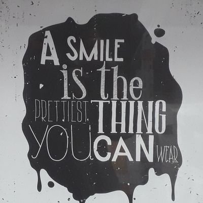 robertjayp3's profile picture. Graupengruppendraußenschreiber
mein beruf!

das grauen steht nicht in büchern oder ist in irgendwelchen filmen passiert, dass grauen ist in unseren Gedanken.