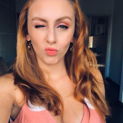 camitaveeira's profile picture. 