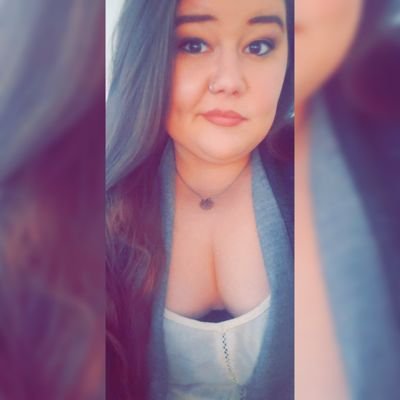 AlwaysAlli12's profile picture. Good Vibes & Bad Decisions.
