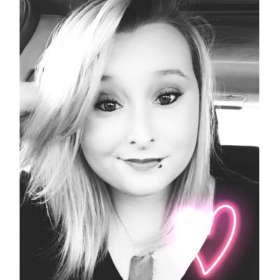 heather_naul's profile picture. Texas born and raised➿love sunsets and stars🌟〰️26➿just enjoying life!