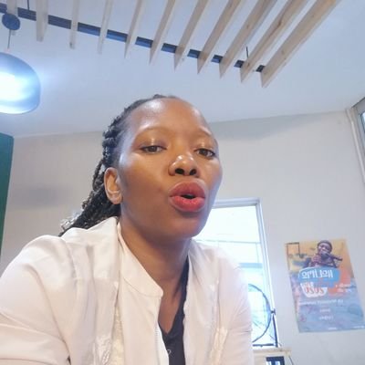 PhumeleleT's profile picture. An athlete, one time comrades marathon finisher, a mother and a big sister who wears her heart on the sleeves.