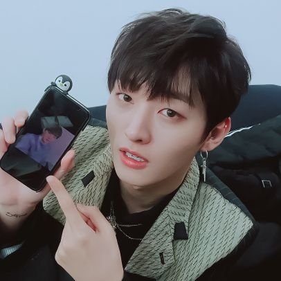 🌱지성이의 1년 365일 소중한 시간들⏳ Only for 🍚 YOON JI SUNG - 홈❌ 데이터 구매 후 보정하거나 가끔 찍을 수 있을 때 찍어요- No Crop🚫 No Edit🚫