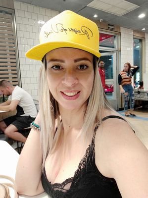 Prefiro sorrir. Me permito ser feliz. Porque sim. Por mim🍀