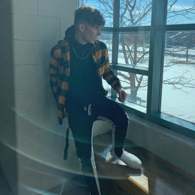 garonjardine_13's profile picture. 