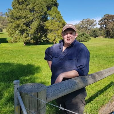 An Adelaide uni Ag science graduate, currently working as an Agronomist in the vic Mallee @AGRivisionag