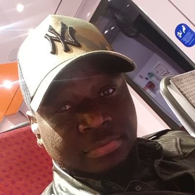 Armel Kuang's née a kinshasa en république démocratique du Congo 13 juillet licencié en gestion marketing à l'institut supérieur de commerce...