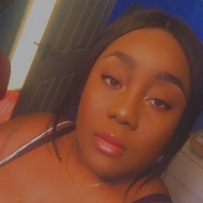 blessing_x2's profile picture. B✨