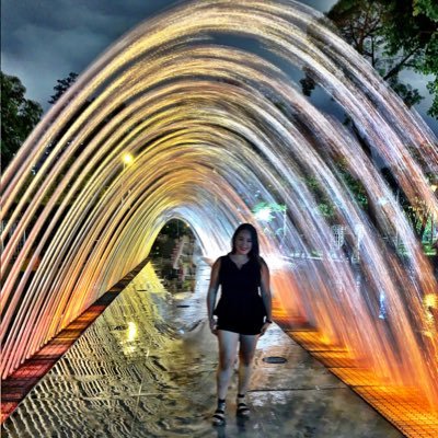 Mz_Kaponii's profile picture. Great Minds Discuss Ideas Average Minds Discuss Events Small Minds Discuss People IG: tutifruttii