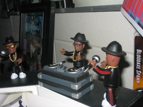 BruceblaQ's profile picture. Beautiful thoughts build a beautiful soul.