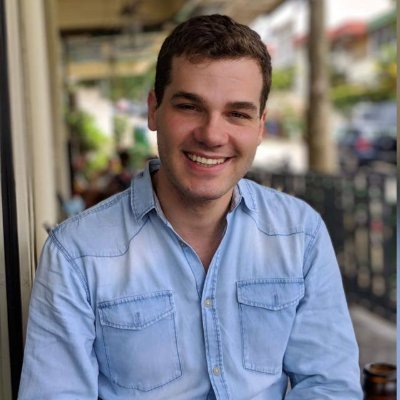 Aeronautical Engineer, currently lost around the world, loving videogames, electronic music, adventure and food...and forever stupidly optimistic...