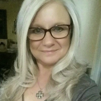 RN ♡ Life Coach, to help you find your life purpose through healing to live authentically in happiness, hope, and joy! ♡