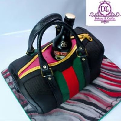 DclBakery's profile picture. Multiple Award winning international cake artist. Passionate about Exellence and customer satisfaction.