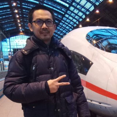 Penggemar Arsenal dan sambel goreng I PhD student in Transport and Logistic | Pertapa sungai Ruhr