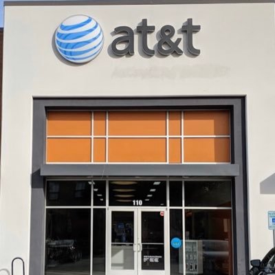 AT&T of Houston helps connect our customers with entertainment, revolutionary smartphones, small business, FIRSTNET needs and more.