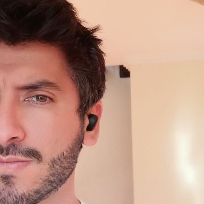Diseñador gráfico, creativo, amante del arte y de la música